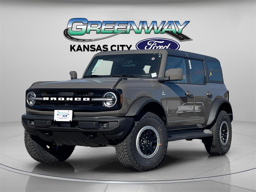 new 2025 Ford Bronco car, priced at $52,690