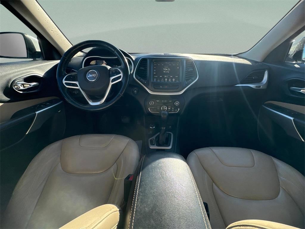 used 2018 Jeep Cherokee car, priced at $13,490