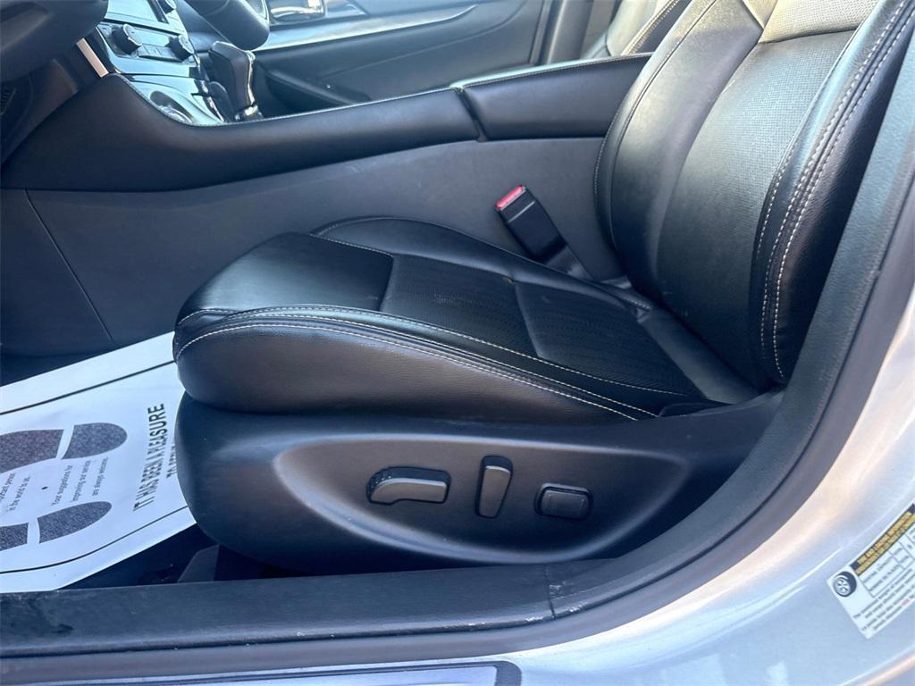 used 2023 Nissan Maxima car, priced at $22,258