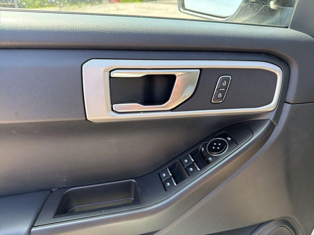 used 2023 Ford Explorer car, priced at $22,064