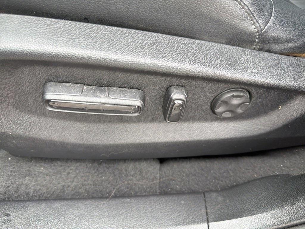 used 2021 Honda CR-V car, priced at $25,490