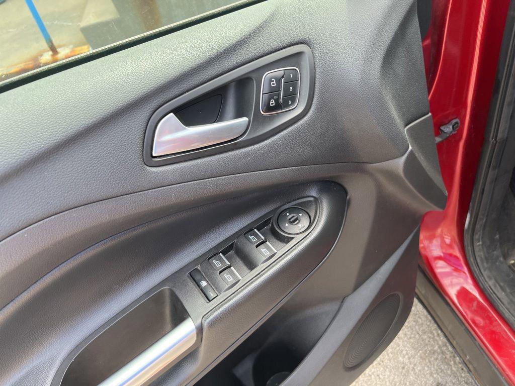 used 2017 Ford Escape car, priced at $13,064