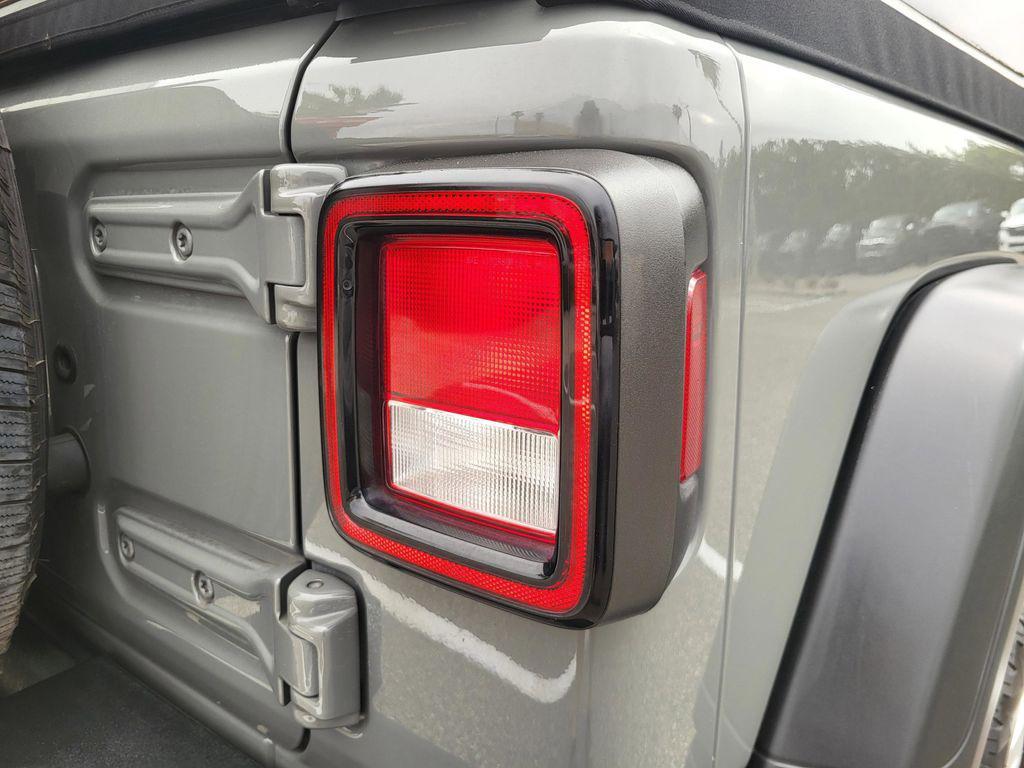 used 2021 Jeep Wrangler Unlimited car, priced at $23,064