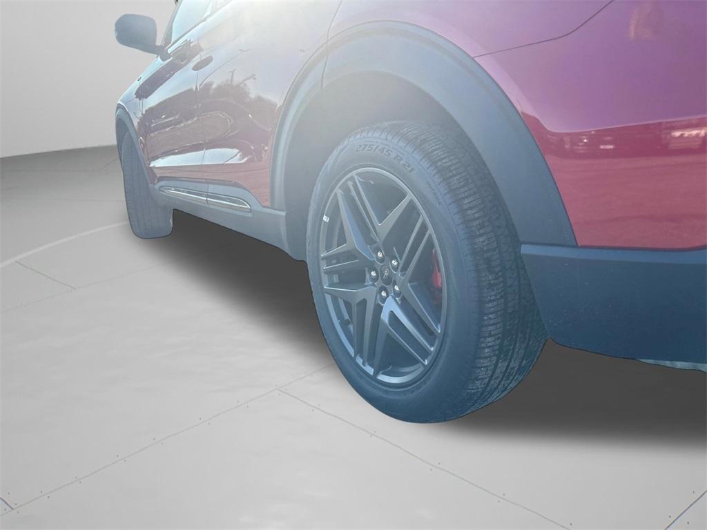 new 2025 Ford Explorer car, priced at $49,157