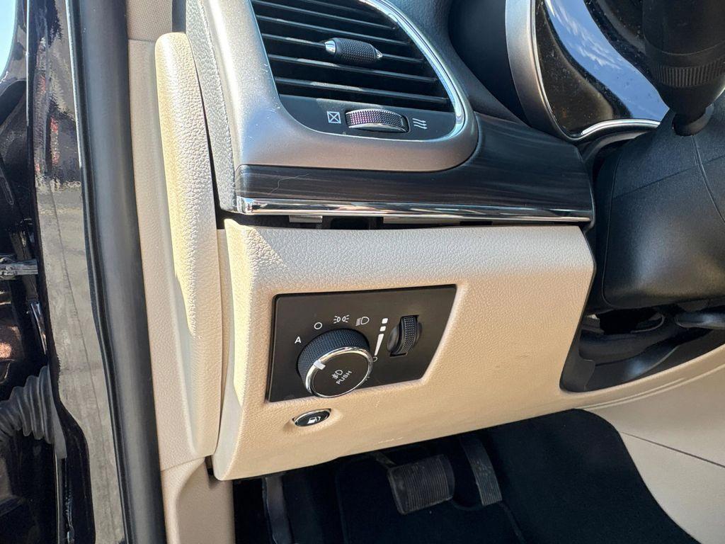 used 2019 Jeep Grand Cherokee car, priced at $19,990