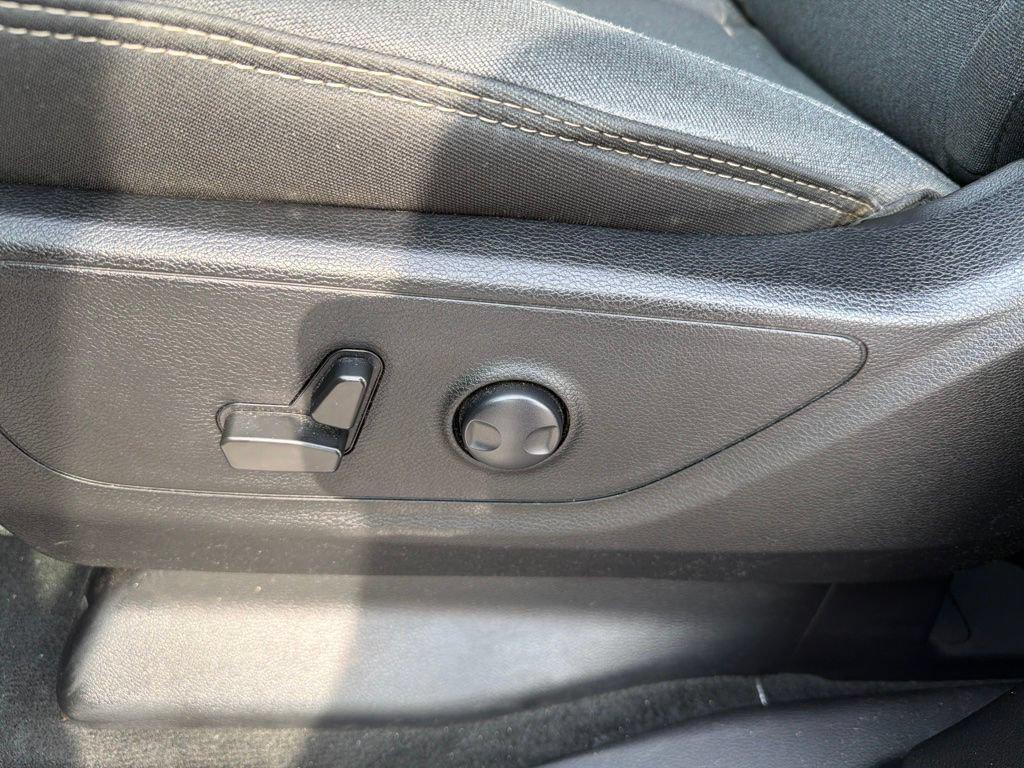 used 2022 Ram 1500 car, priced at $35,564