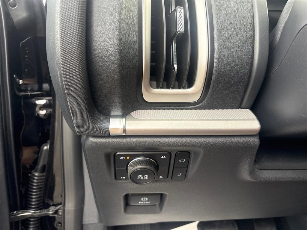 new 2025 Ford Expedition car, priced at $66,817