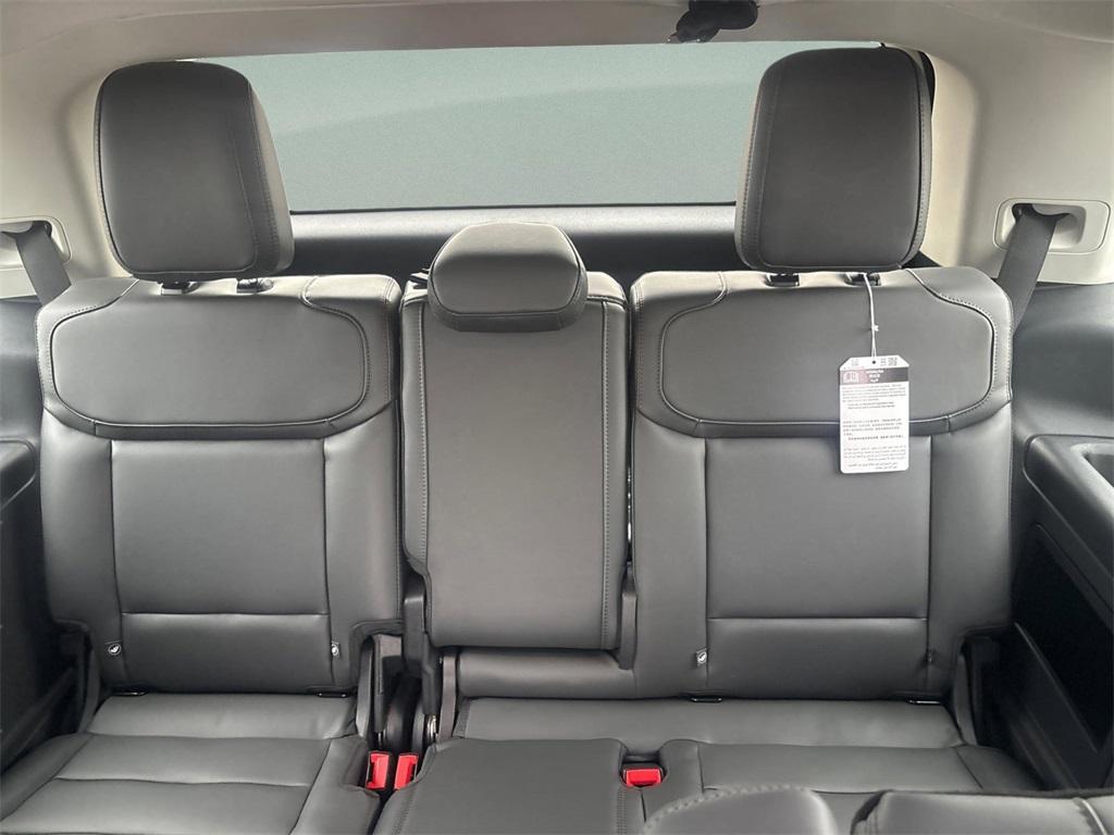 new 2025 Ford Expedition car, priced at $66,817