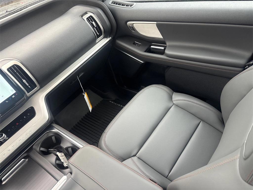 new 2025 Ford Expedition car, priced at $66,817