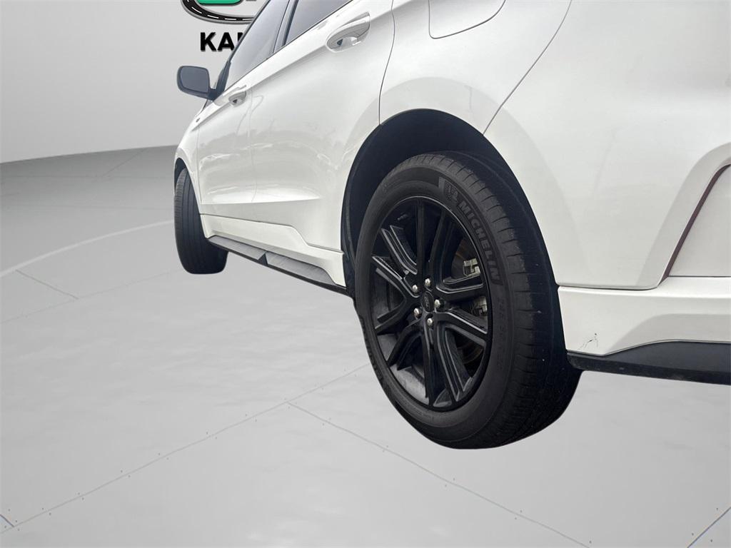 used 2022 Ford Edge car, priced at $22,990