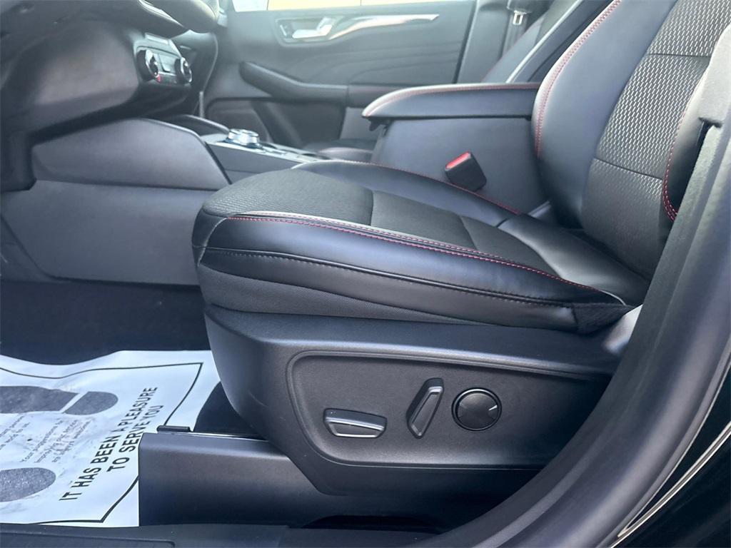 new 2026 Ford Escape car, priced at $27,366