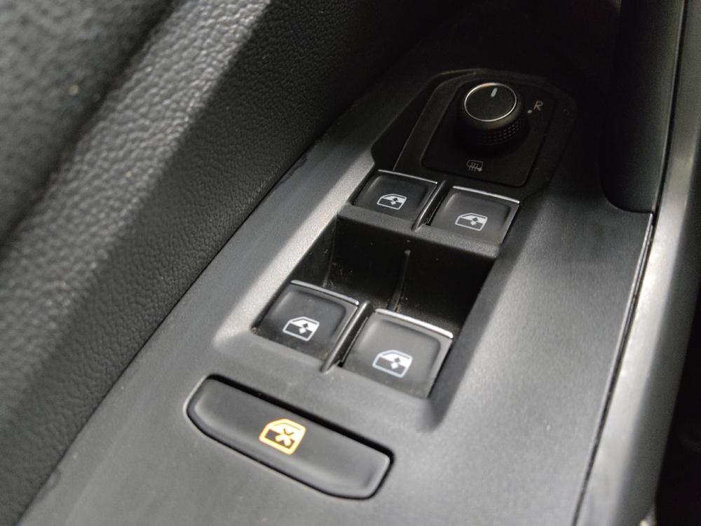 2022 Deep Black Pearl Volkswagen Jetta