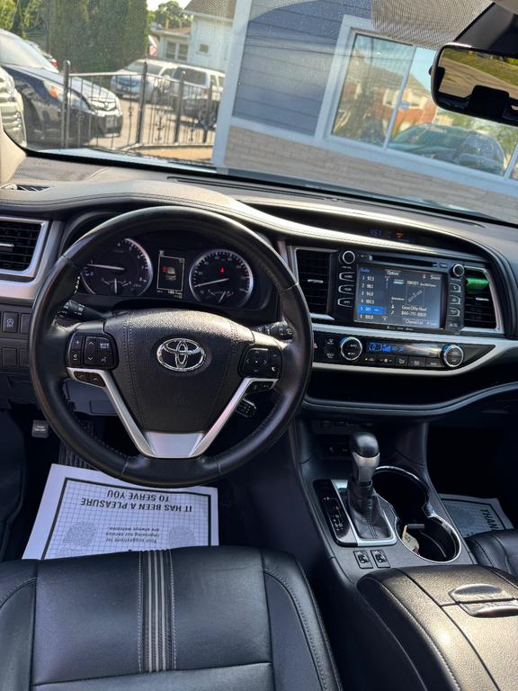 used 2018 Toyota Highlander car, priced at $17,996
