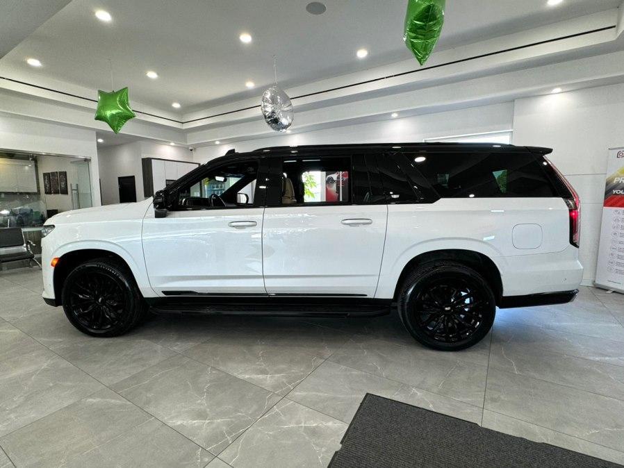 used 2023 Cadillac Escalade ESV car, priced at $68,850