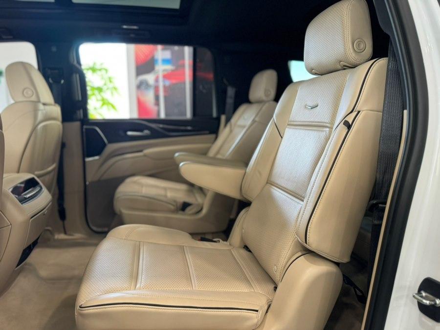 used 2023 Cadillac Escalade ESV car, priced at $68,850