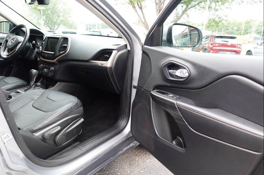 used 2014 Jeep Cherokee car, priced at $8,995