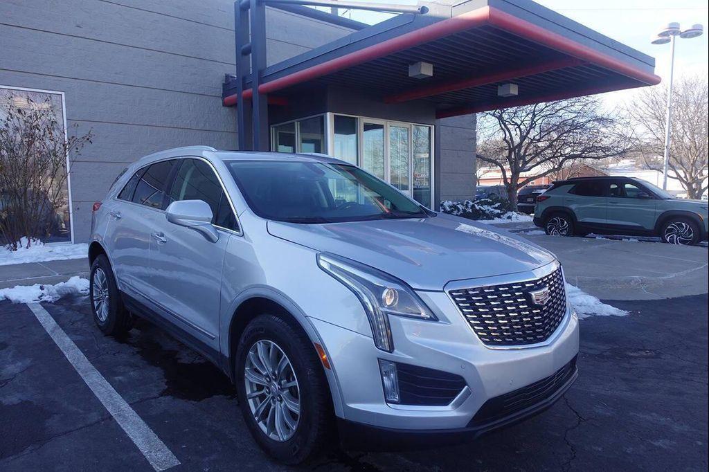 used 2017 Cadillac XT5 car, priced at $17,995