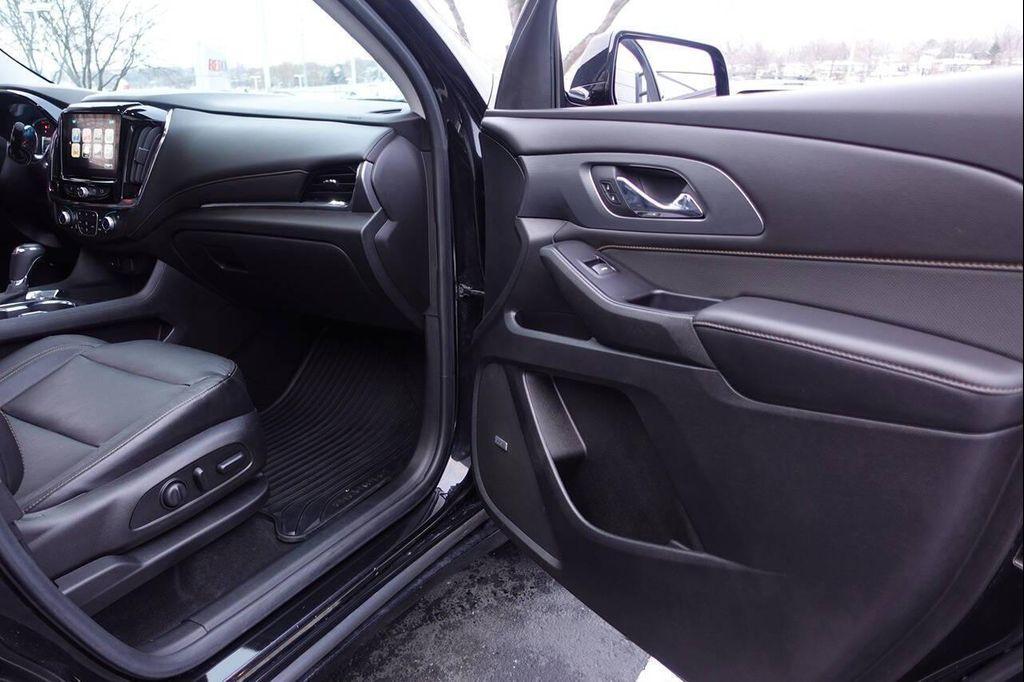 used 2018 Chevrolet Traverse car, priced at $21,995