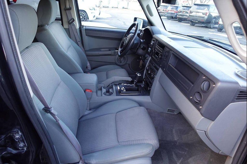 used 2007 Jeep Commander car, priced at $9,995