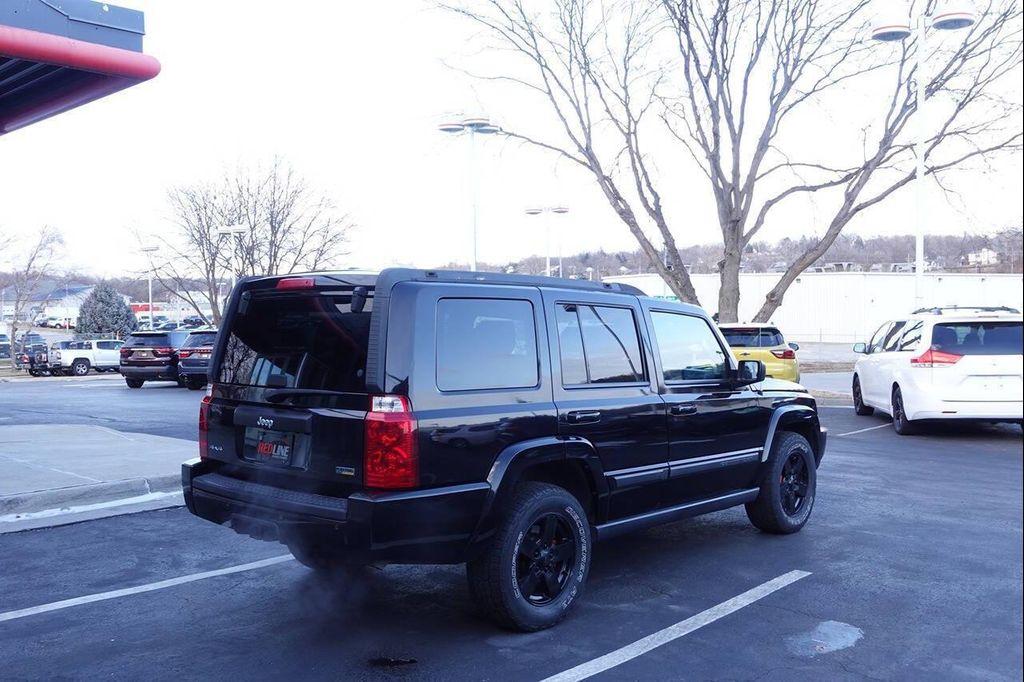 used 2007 Jeep Commander car, priced at $9,995