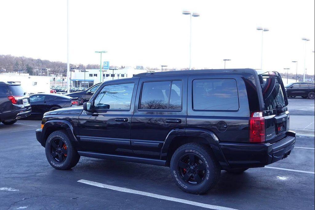 used 2007 Jeep Commander car, priced at $9,995