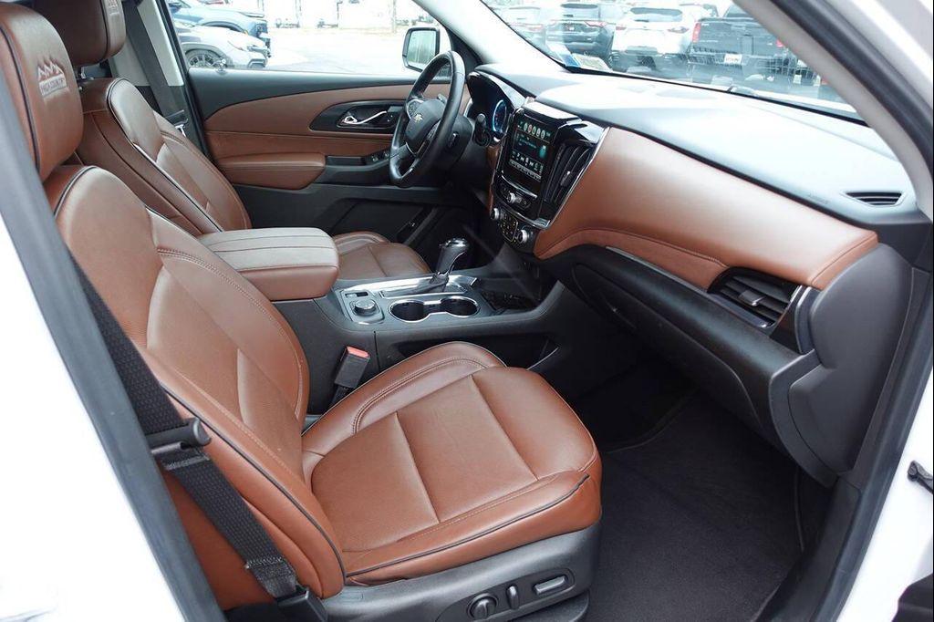 used 2018 Chevrolet Traverse car, priced at $19,995