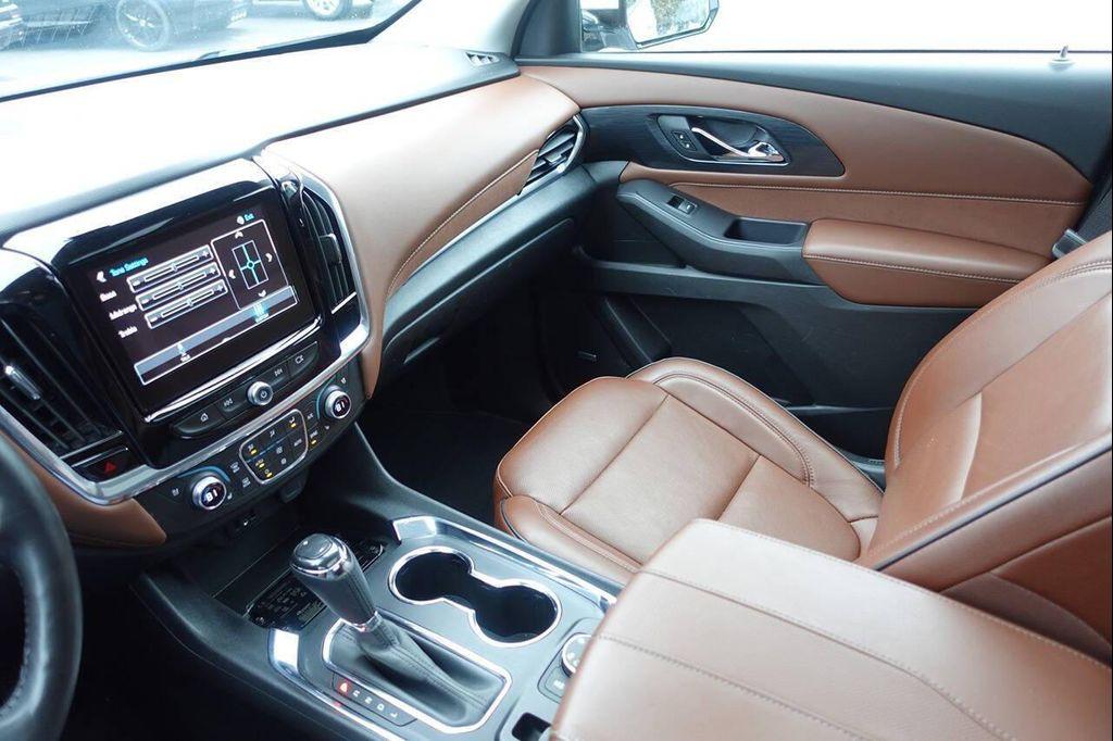 used 2018 Chevrolet Traverse car, priced at $19,995