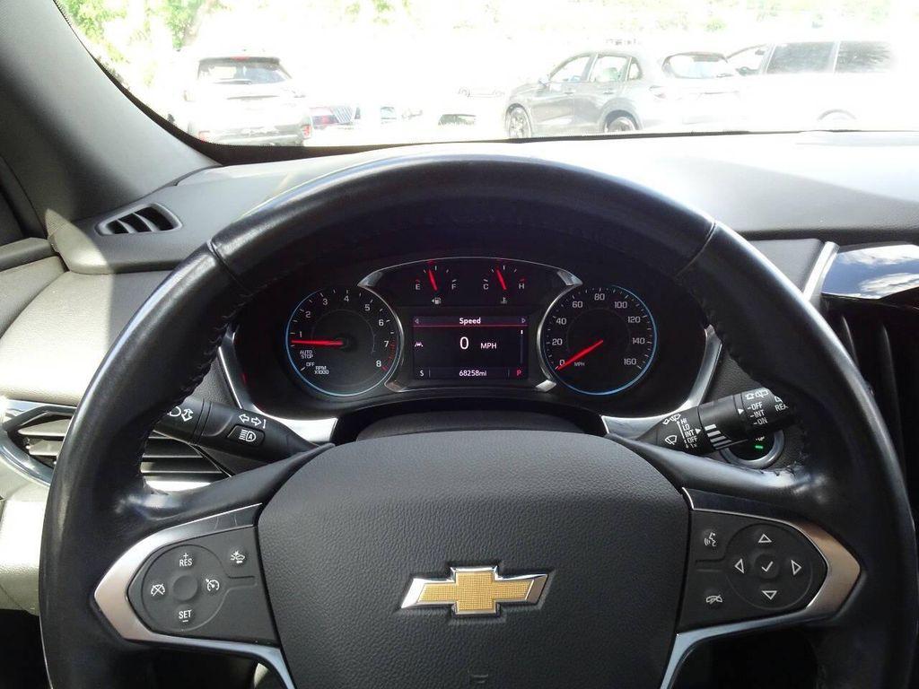 used 2022 Chevrolet Traverse car, priced at $19,995