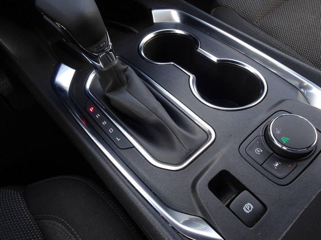 used 2022 Chevrolet Traverse car, priced at $19,995