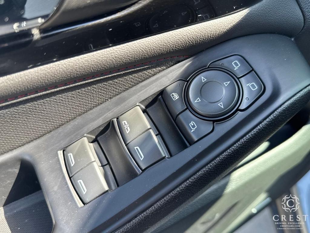 used 2023 Chevrolet Traverse car, priced at $28,485