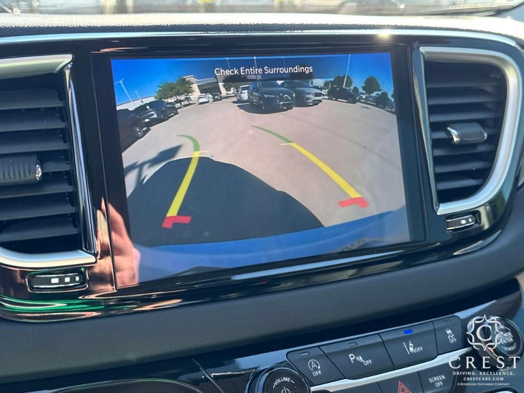 used 2024 Chrysler Pacifica car, priced at $27,985