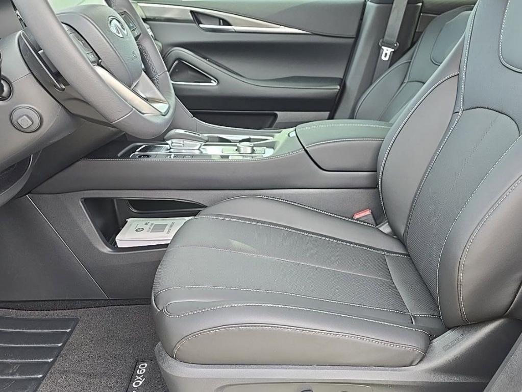 new 2026 INFINITI QX60 car, priced at $60,830