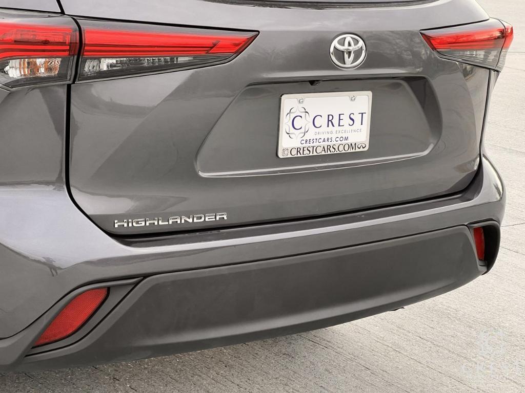 used 2023 Toyota Highlander car, priced at $30,985