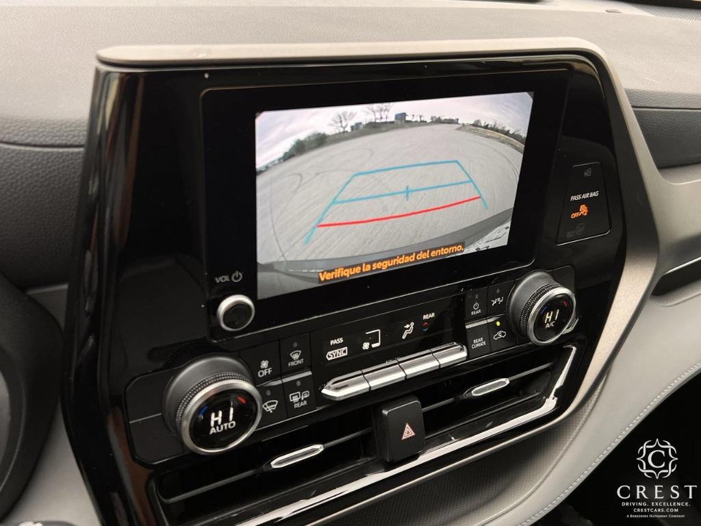 used 2023 Toyota Highlander car, priced at $30,985