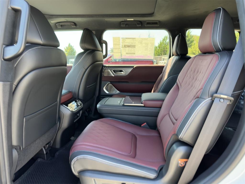 new 2026 INFINITI QX80 car, priced at $116,955