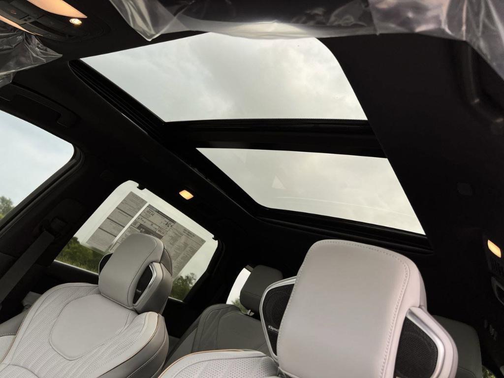 new 2027 INFINITI QX60 car, priced at $75,165