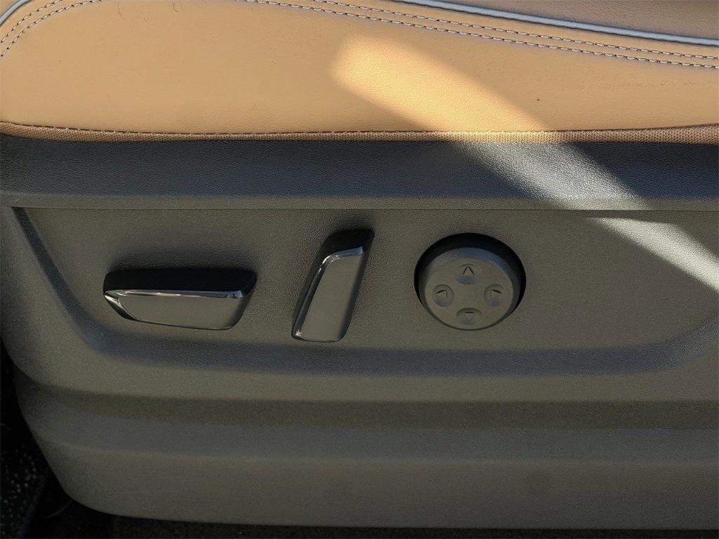 new 2026 INFINITI QX80 car, priced at $95,475