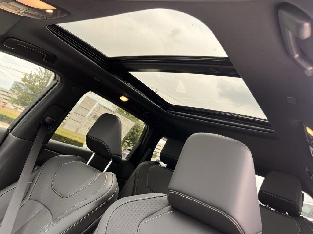 new 2027 INFINITI QX60 car, priced at $66,675