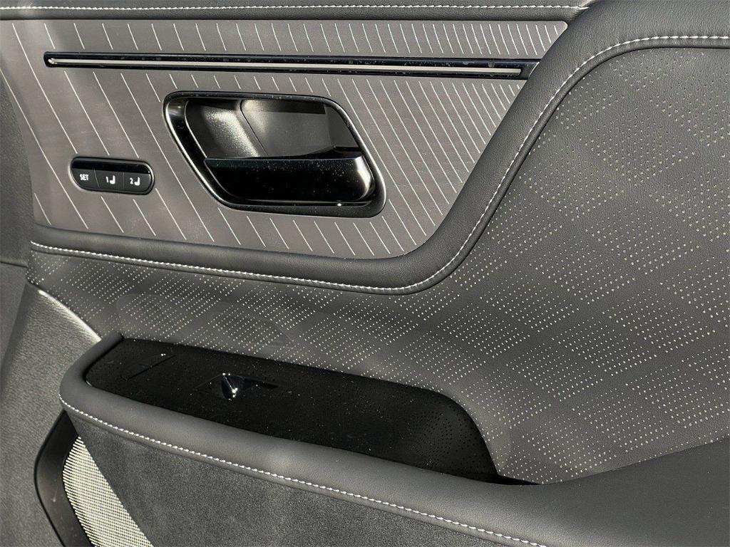 new 2026 INFINITI QX80 car, priced at $116,160