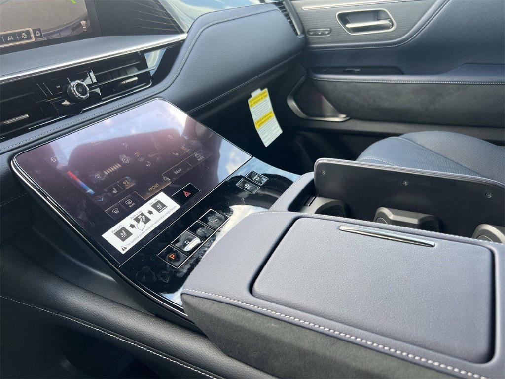 new 2026 INFINITI QX80 car, priced at $106,320