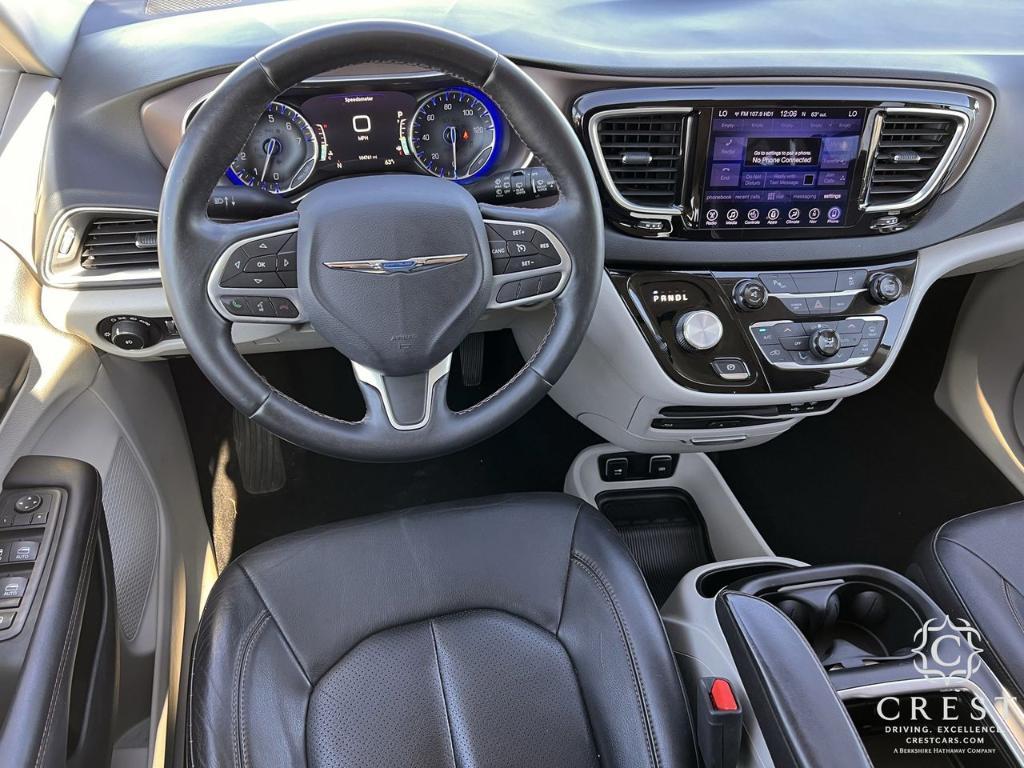 used 2017 Chrysler Pacifica car, priced at $9,985