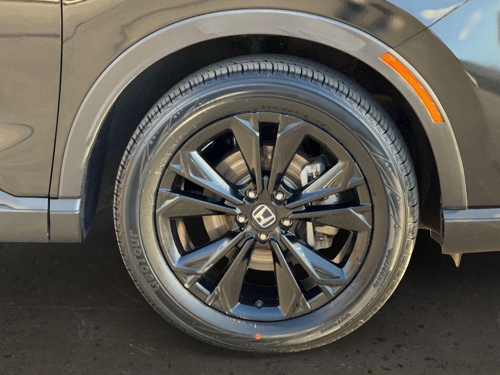 used 2025 Honda CR-V Hybrid car, priced at $28,786