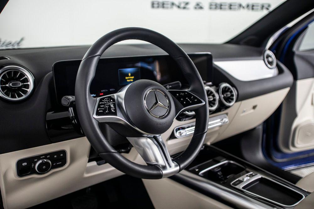 used 2025 Mercedes-Benz GLA 250 car, priced at $36,000