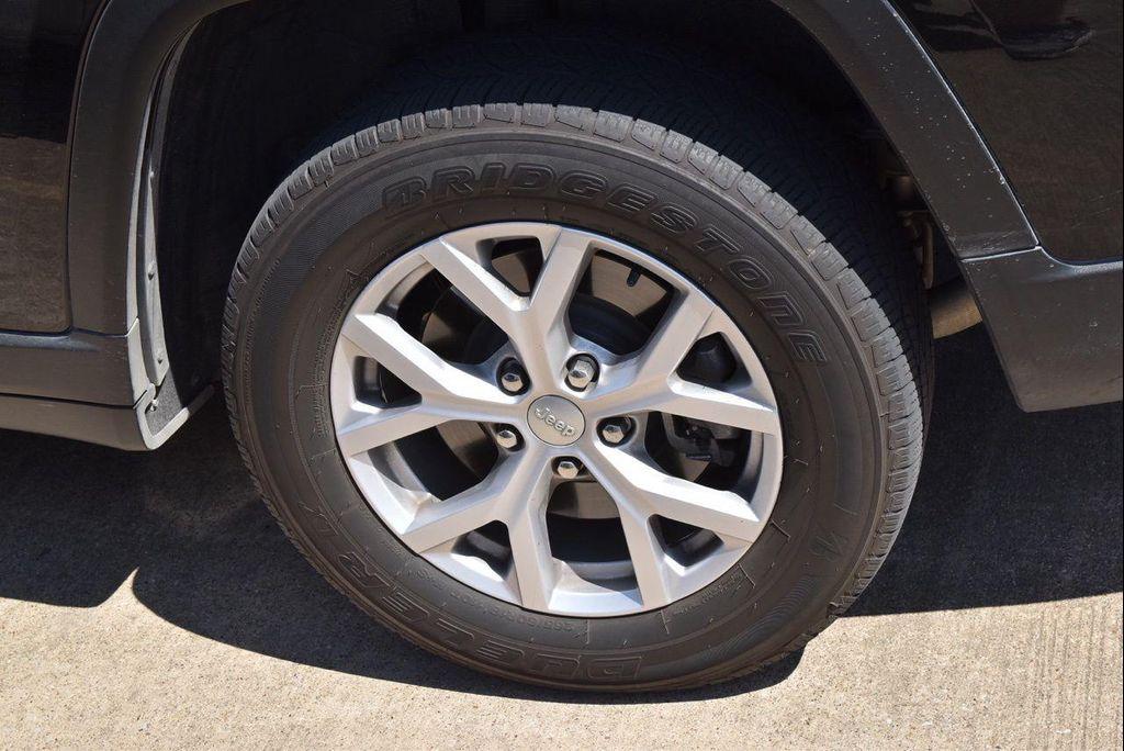 used 2021 Jeep Grand Cherokee L car, priced at $24,994