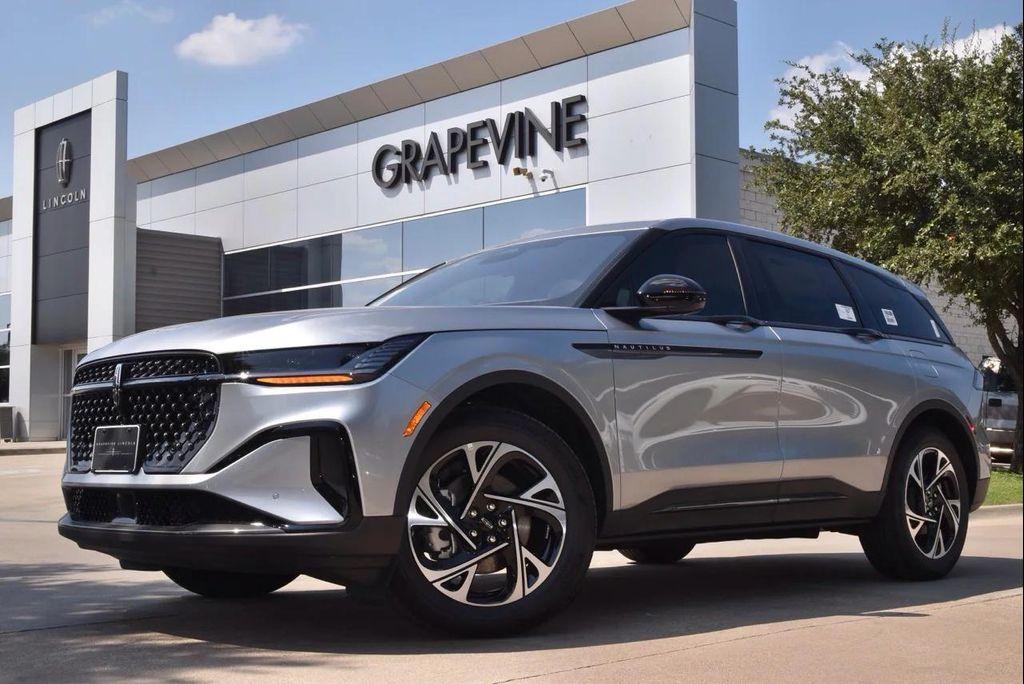 new 2025 Lincoln Nautilus car, priced at $56,434