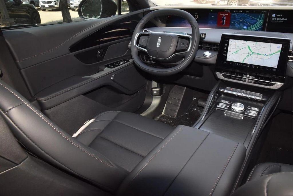 new 2025 Lincoln Nautilus car, priced at $56,434