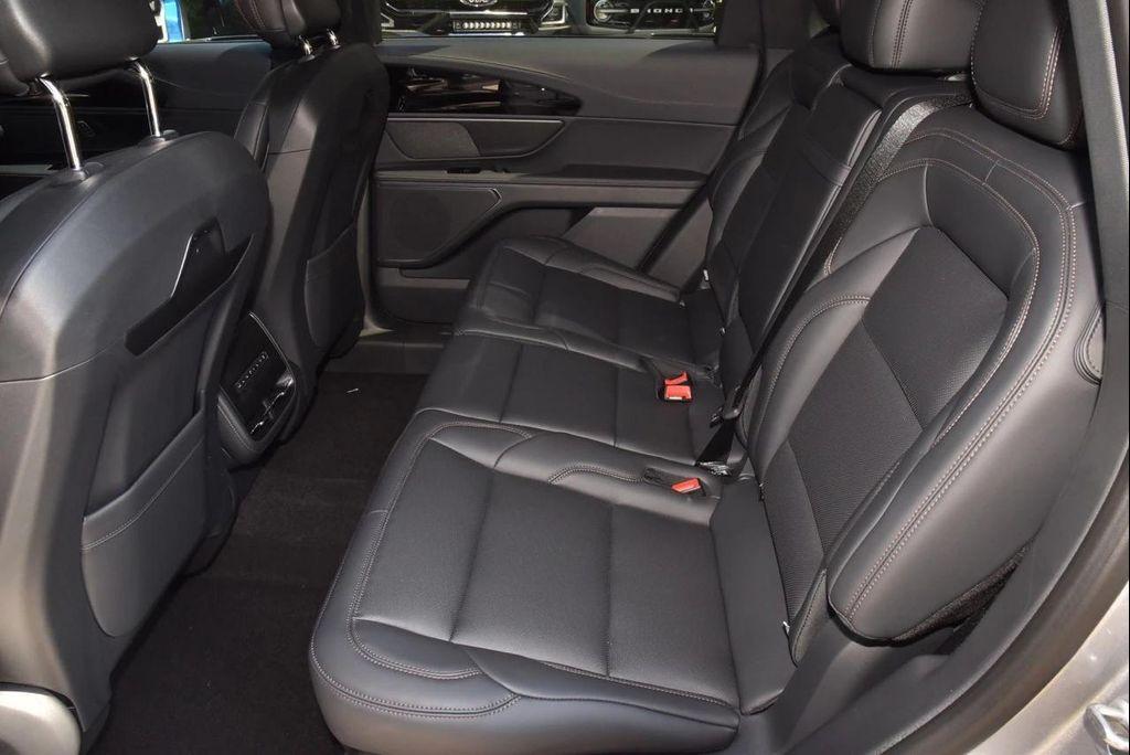 new 2025 Lincoln Nautilus car, priced at $56,434