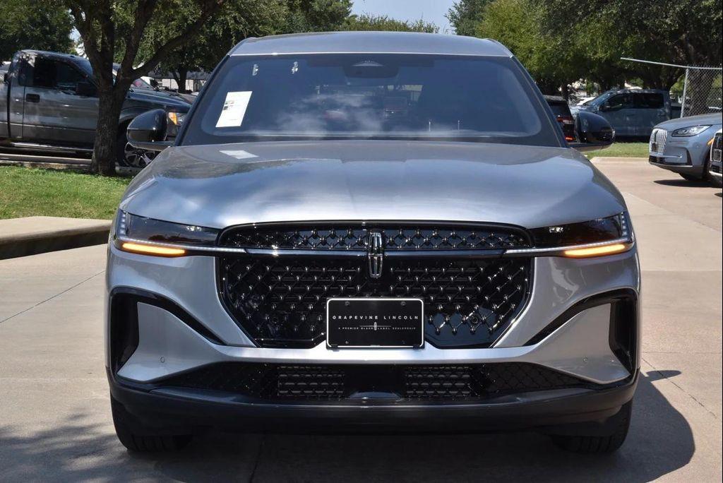 new 2025 Lincoln Nautilus car, priced at $56,434