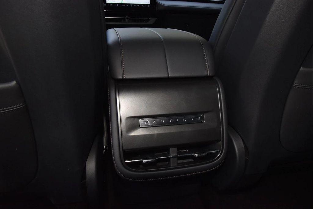 new 2025 Lincoln Nautilus car, priced at $56,434