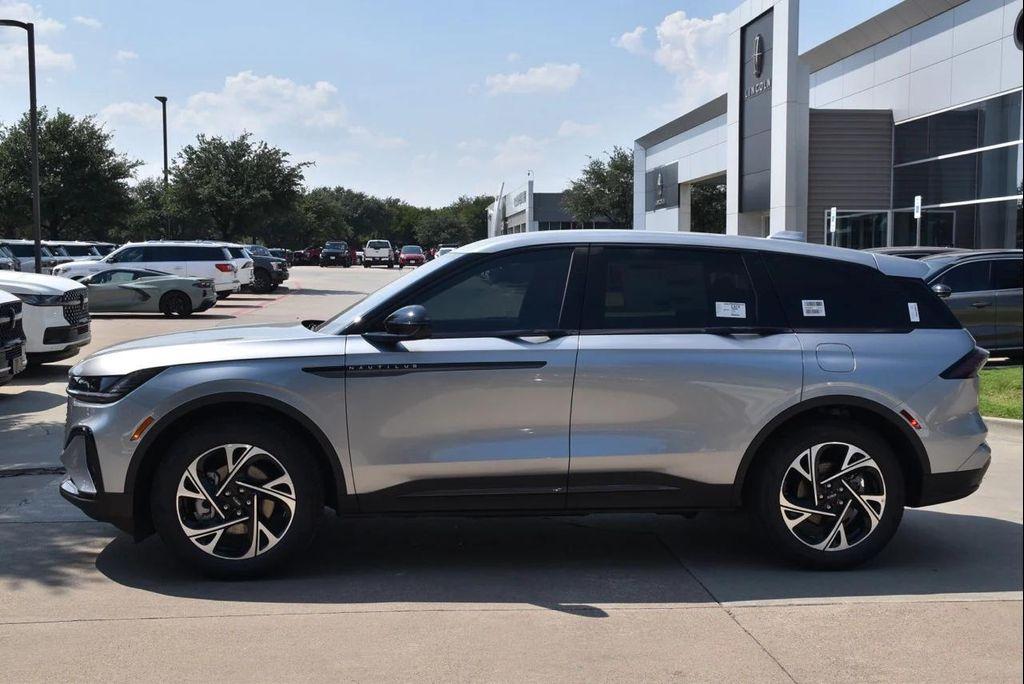 new 2025 Lincoln Nautilus car, priced at $56,434